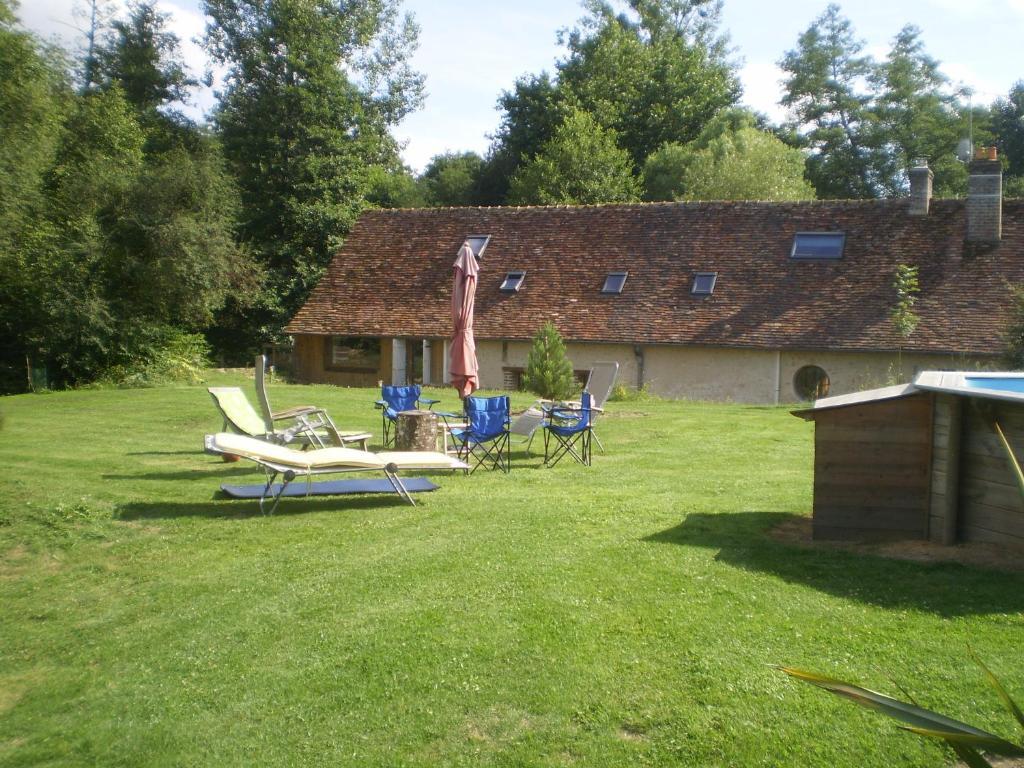Bed and Breakfast Le Moulin De Monternault Montreuil-le-Henri Esterno foto